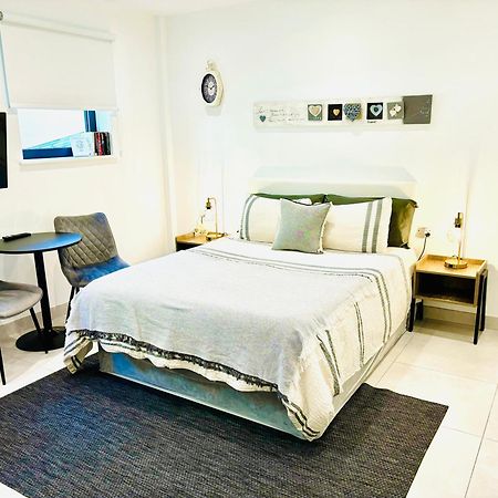 Gibraltar Central Suites Bagian luar foto