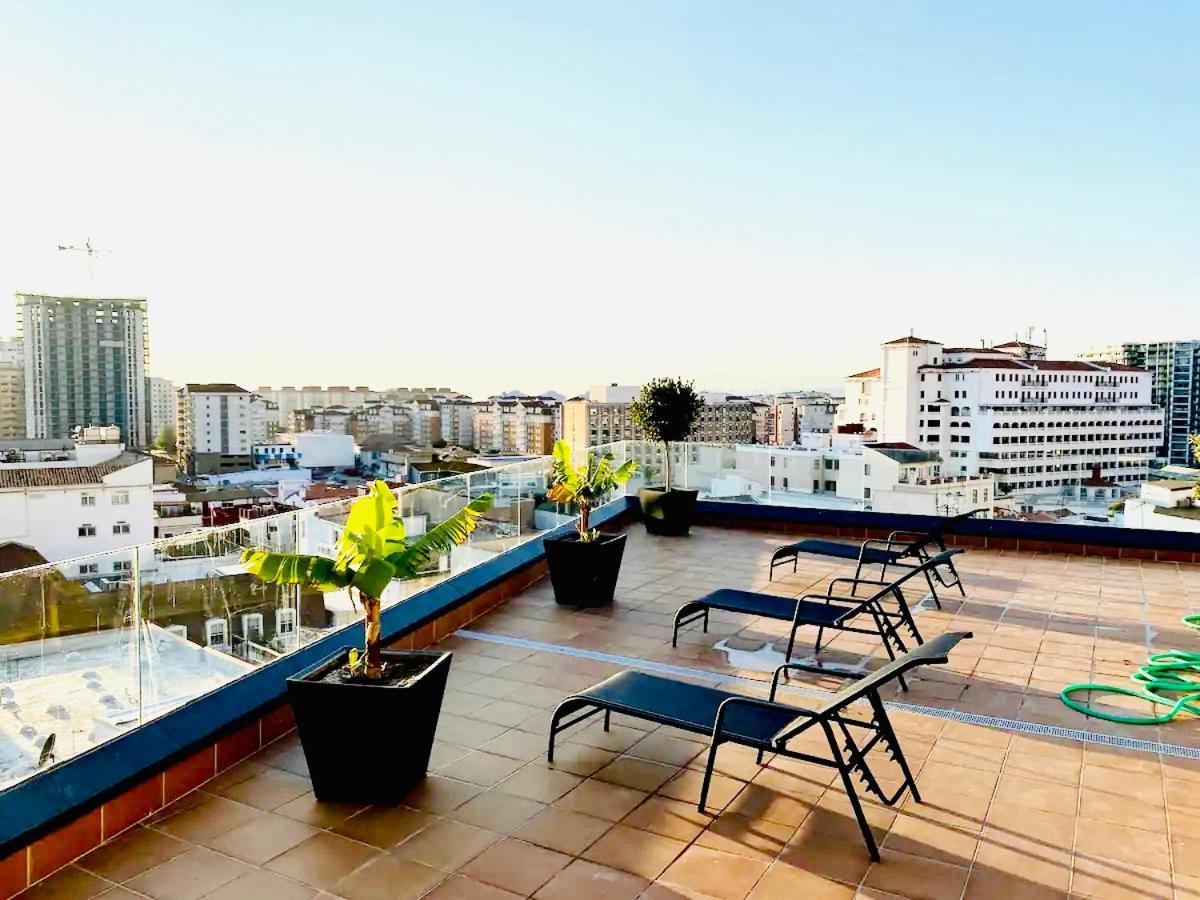 Gibraltar Central Suites Bagian luar foto