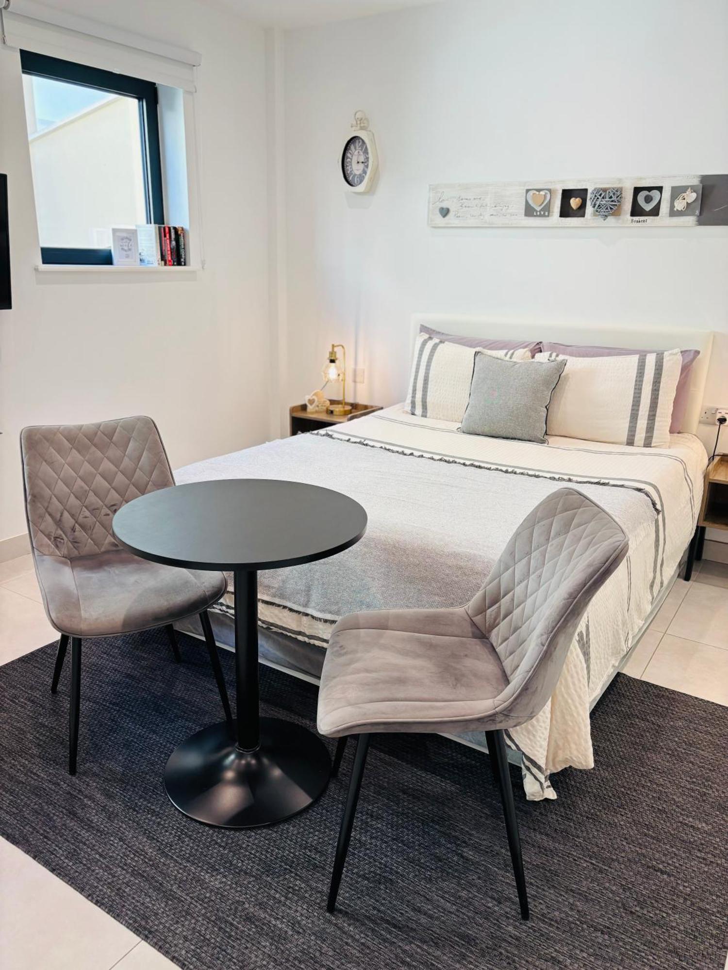 Gibraltar Central Suites Bagian luar foto