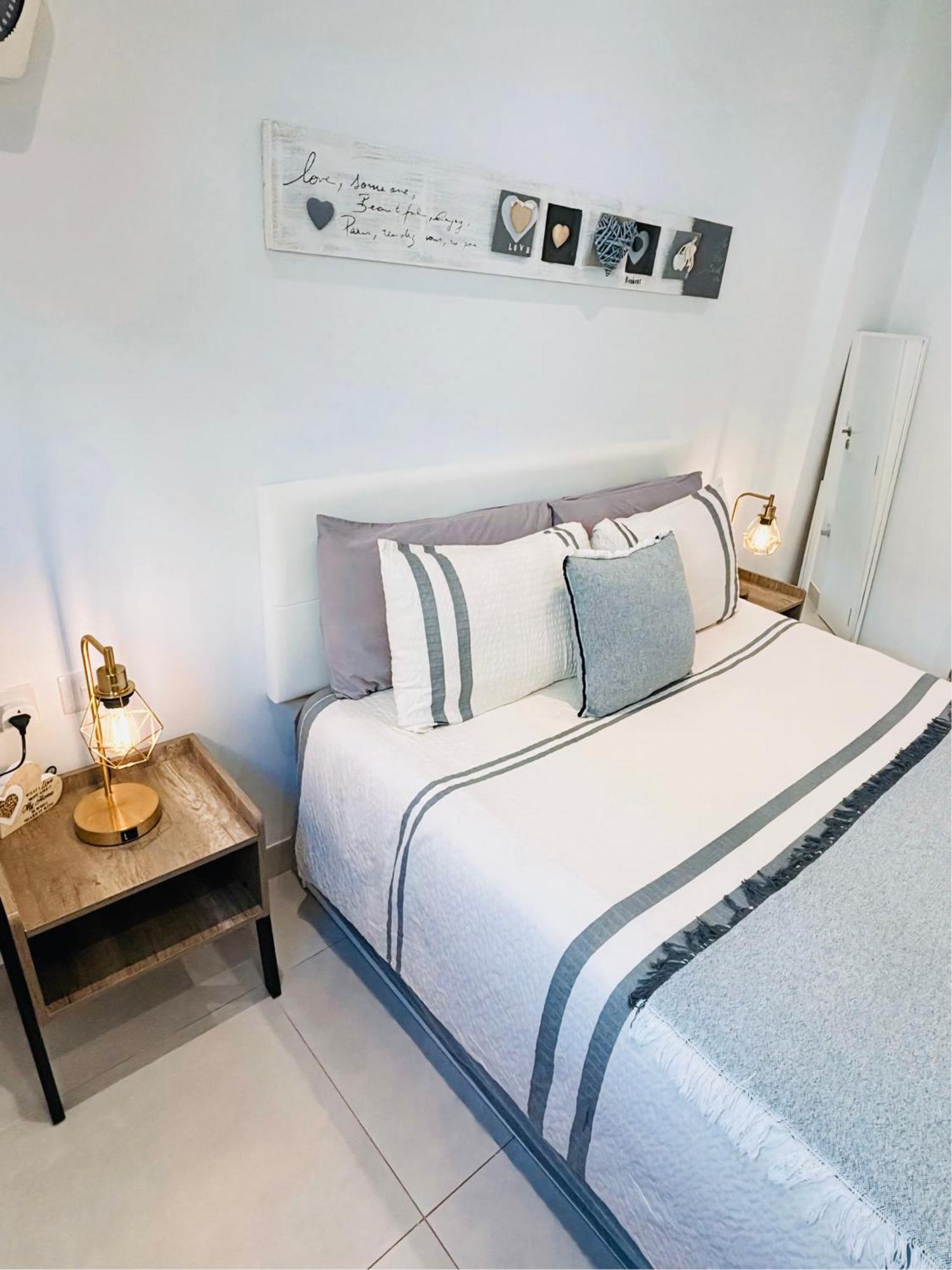 Gibraltar Central Suites Bagian luar foto